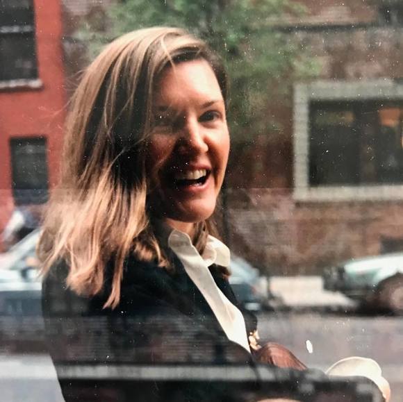 Meet your Posher, Karin - Picture 1 of 1